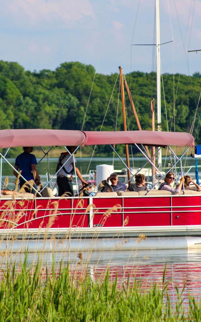 Promenade boat