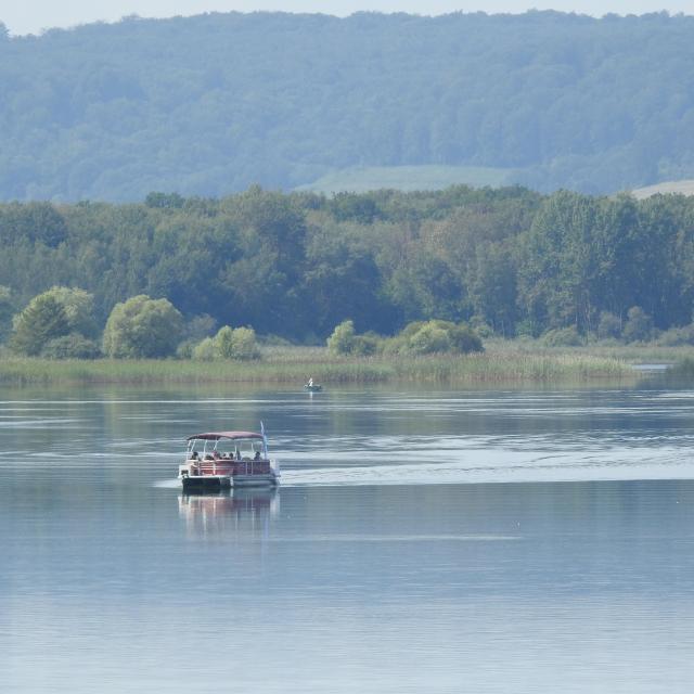 Bateau Promenade Sur Lac 2