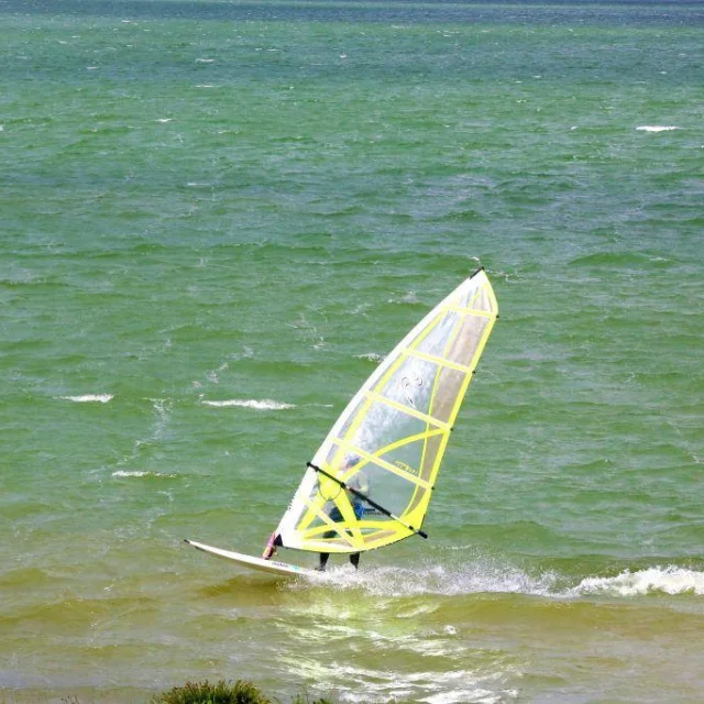 Lac Madine Meuse Grand Est Lorraine Activités Nautiques Planche à Voile Cours Location Matériel école 1024x683