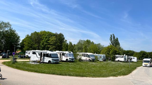 Camping Car Confort Heudicourt (1)