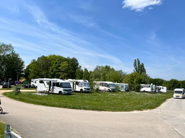 Camping Car Confort Heudicourt (1)