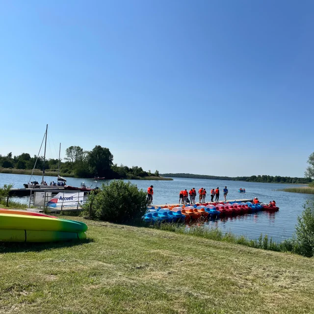 Pédalo Nautique Canoë (2)