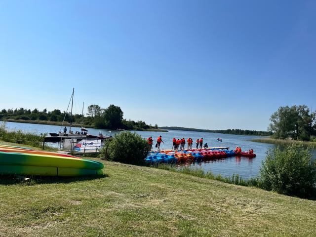 Pédalo Nautique Canoë (3)