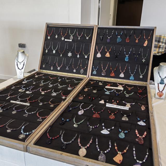 Boutique Ephemere Bijoux Mineraux Et Creation 4