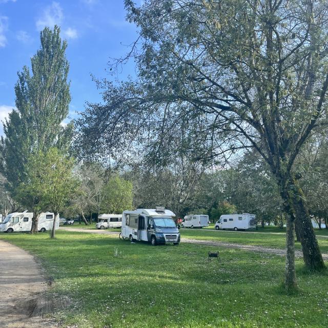 Aire Camping Car Classique Heudicourt