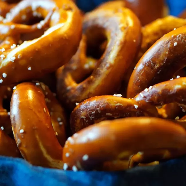 Pretzel 4594701 1280