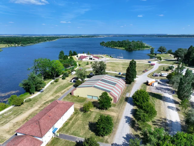 Salle Tennis Drone Heudicourt